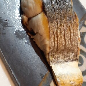 サワラのふっくら塩焼き